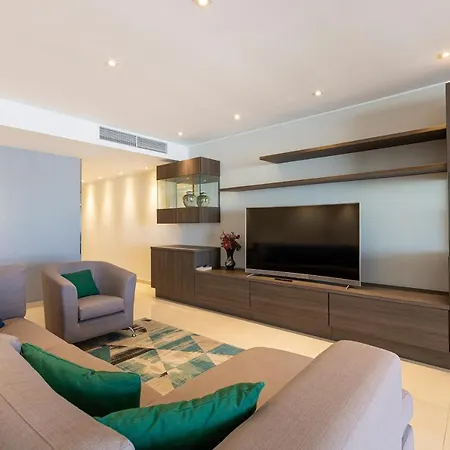 Appartement Seafront, Designer With Private Terrace & Wifi By 360 Estates Pietà