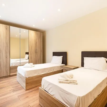 Seafront, Designer With Private Terrace & Wifi By 360 Estates Apartament Pietà