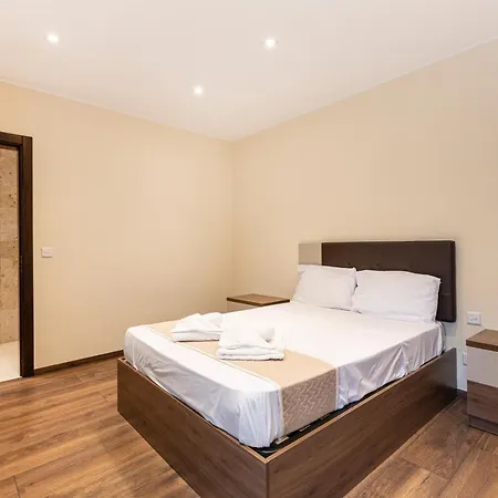 Seafront, Designer With Private Terrace & Wifi By 360 Estates