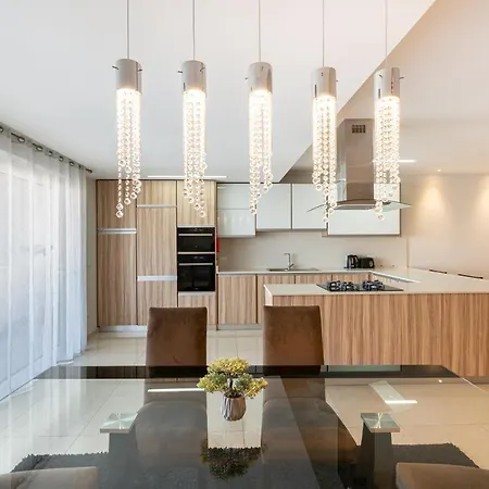 Apartment Seafront, Designer With Private Terrace & Wifi By 360 Estates