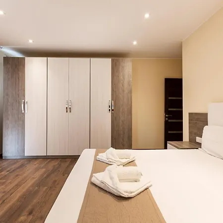 Seafront, Designer With Private Terrace & Wifi By 360 Estates Apartament *