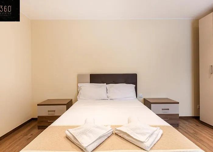 Apartment Seafront, Designer With Private Terrace & Wifi By 360 Estates Pieta