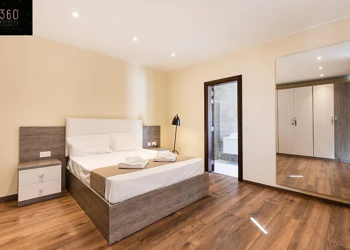 Seafront, Designer With Private Terrace & Wifi By 360 Estates Apartment